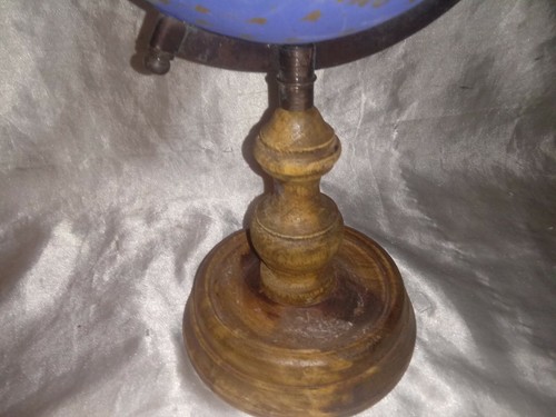 INSPIRATIONAL ZODIAC ASTROLOGY ROTATING GLOBE BLUE w/GOLD STARS ON WOODEN STAND - 第 3/7 張圖片