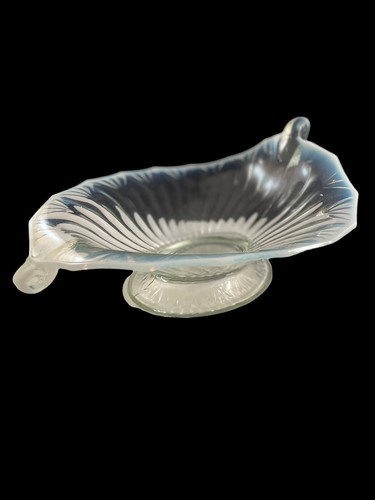 Vintage Opalescent Depression Glass Leaf Shaped Single Handled Large Bowl Dish - Picture 10 of 12