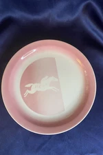 Pink Buffalo China Airbrush Racehorse 10" Dinner Plate