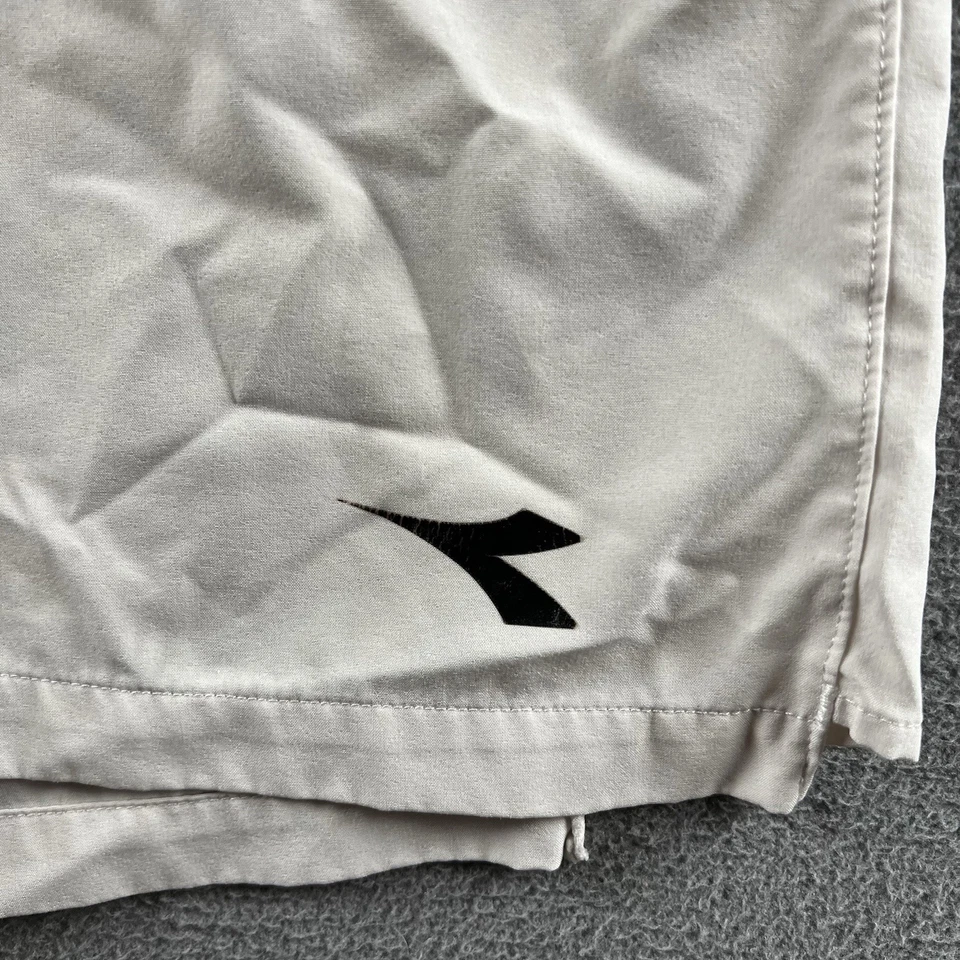 Pantalones Cortos Diadora De Colección Para Hombre Grandes Blancos Poliéster Rendimiento Fútbol Tenis Foto 2 de 4