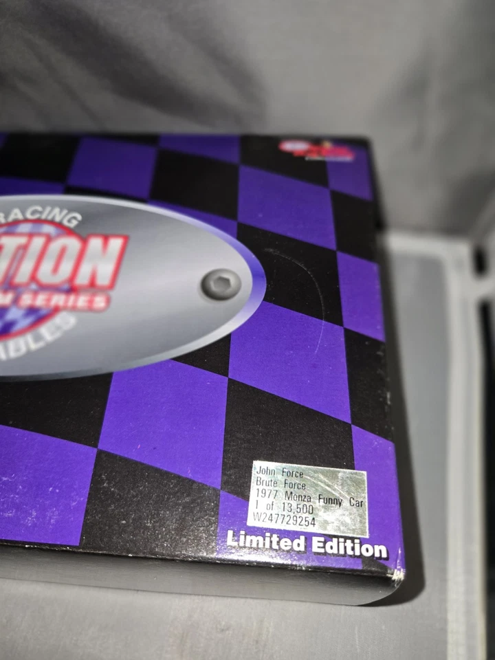 *ЧИТАЙТЕ*Action John Force 1977 Brute Force Monza смешной автомобиль 1:24 - Изображение 2 из 4