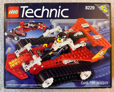 Vintage Lego Technic set 8229 - Tread Trekker; 100% complete w box and 2 manuals