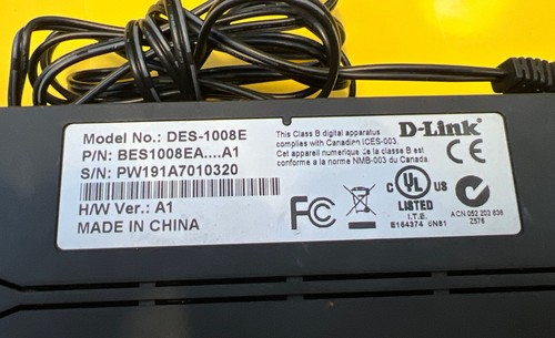 D-Link DES-1008E switch Ethernet desktop 8 porte 10/100 - Foto 3 di 4