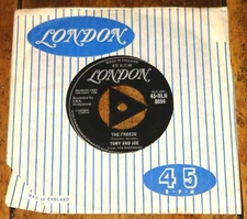 TONY AND JOE THE FREEZE b/w GONNA GET A LITTLE KISSIN TONIGHT UK LONDON 7" 1958