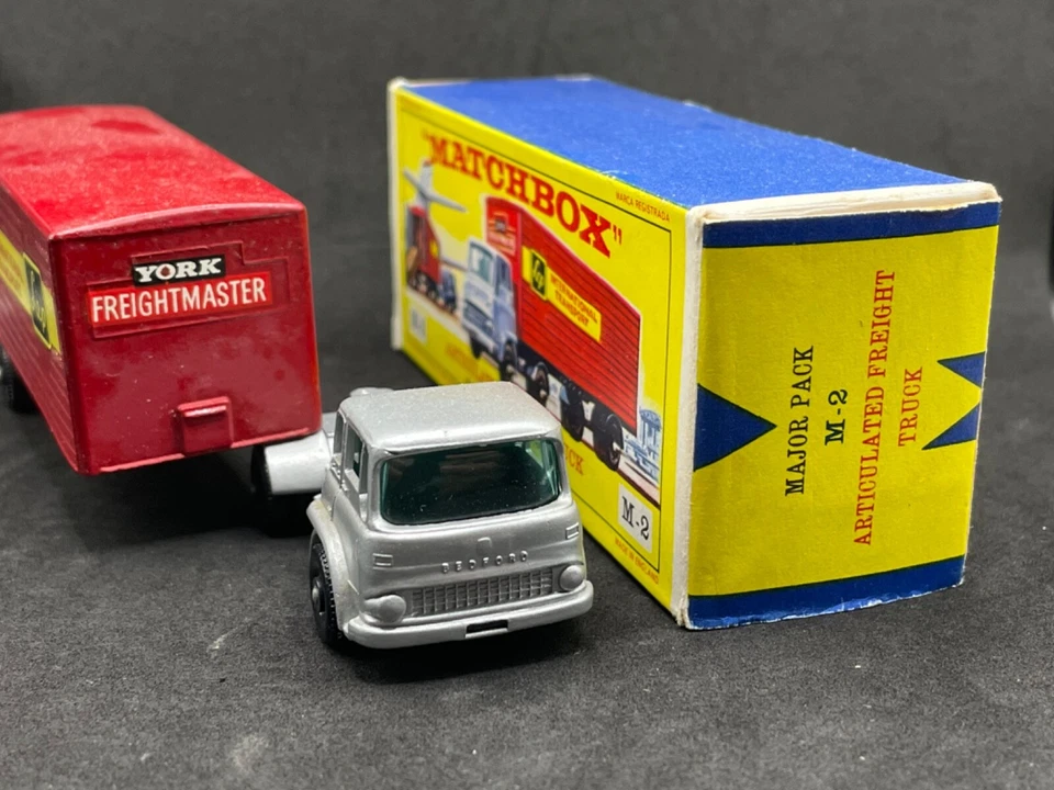 Matchbox Lesney M2 B5 Bedford Truck and York Trailer 'LEP' w E Type Box VNMIB - image 2 of 4