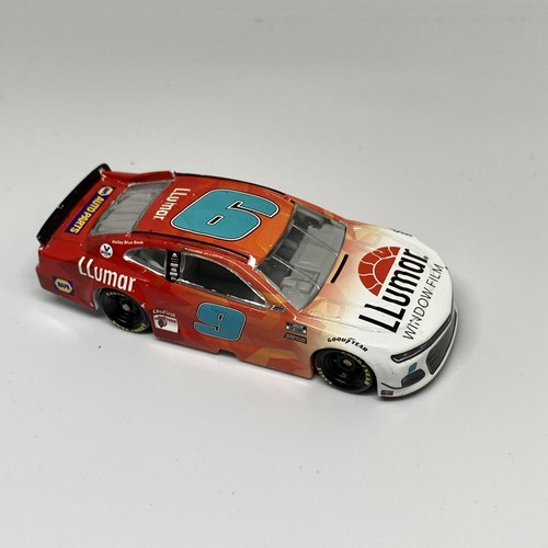 LOOSE 2021 Chase Elliott #9 Llumar NASCAR Authentics Wave 5 1/64 Diecast - Picture 2 of 4