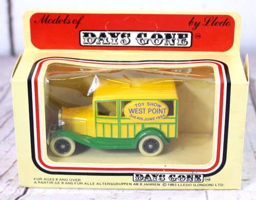 Lledo Days Gone Ford Model A Woody West Point Toy Show & Ann Street Brewery - Picture 2 of 5