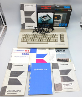 Commodore 64 (C64C) Heimcomputer Anleitung Commodore 1531 Leerschachtel