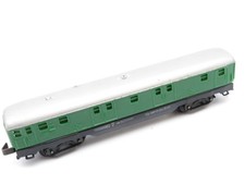 353N - Arnold Rapido - Postwagen grün DB mit Hakenkupplung