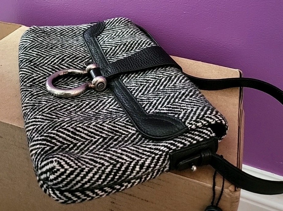 Burberry London Wool  Black White Leather/tweed   Shoulder Bag Handbag Valentine thumbnail 11