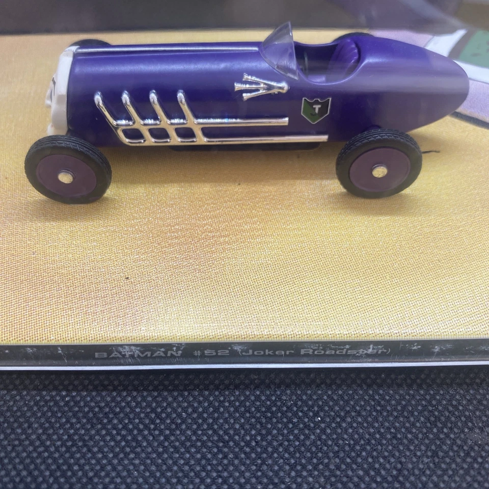 Eaglemoss 1/43 Scale Diecast BAT044 - Batman #52 Joker Roadster - Image 2 of 4