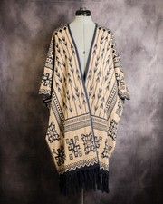 Vintage Unisex Large Cream and Blue Kimono