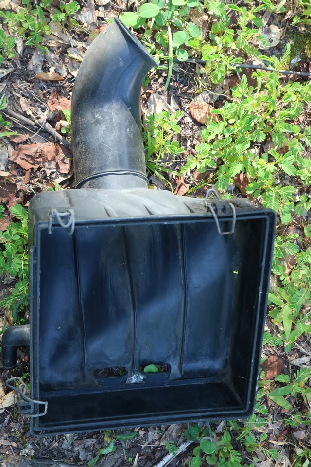 LIMPIO USADO ORIGINAL PORSCHE 924 TAPA FILTRO DE AIRE CON SNORKEL 477129611 NLA 3 Foto 4 de 4