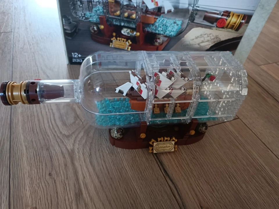 LEGO Ideas 21313 Ship in a Bottle, photo 2 sur 3