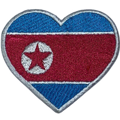 Nordkorea Herz Flagge gestickt Bügelbild Patch Nationalland Aufnähen Abzeichen