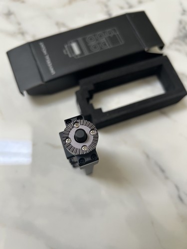 DJI Osmo Universal Mount – Spare Part 6, Brand New in Box - Picture 3 of 5
