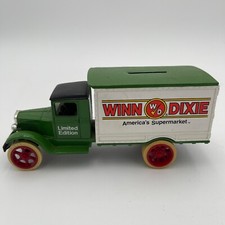 VTG ERTL 1931 Hawkeye Delivery Green White WinnDixie Bank 1/25 Scale DieCast USA