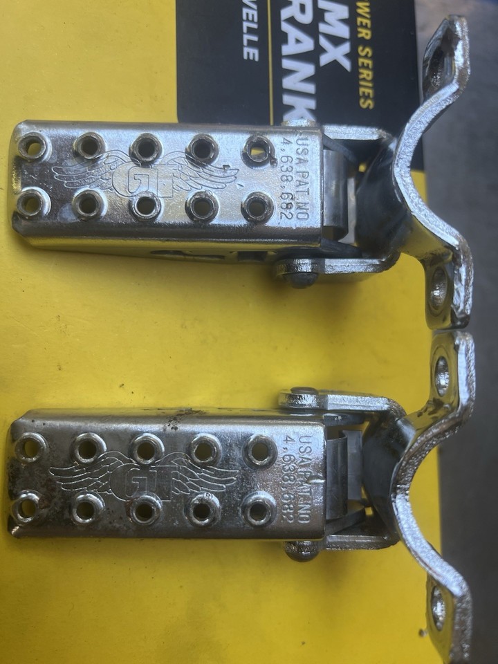 Réservoir de Moto Guzzi, Mv Agusta, Gilera, Moto Morini, Triumph Réservoir de Moto Guzzi, Mv Agusta, Gilera, Moto Morini, Triumph