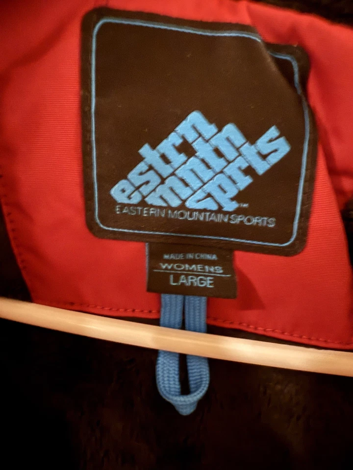 Casaco feminino Eastern Mountain Sports vermelho com capuz forrado de lã isolado G - Imagem 3 de 4