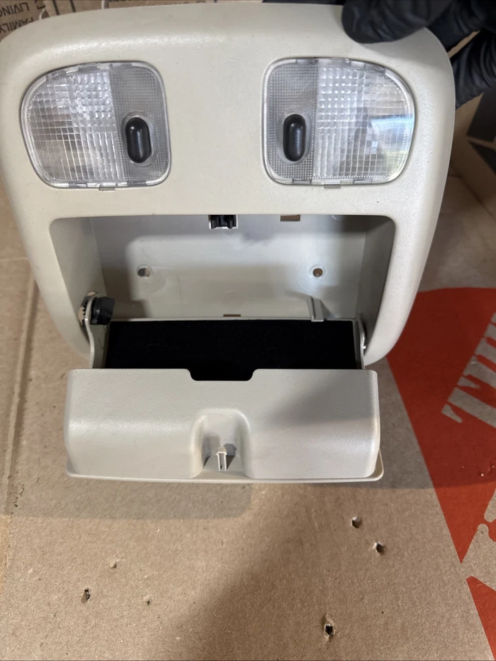 06-12 OEM Ford Fusion Milan Overhead Storage Console Map Dome Light Tan - Image 3 of 3