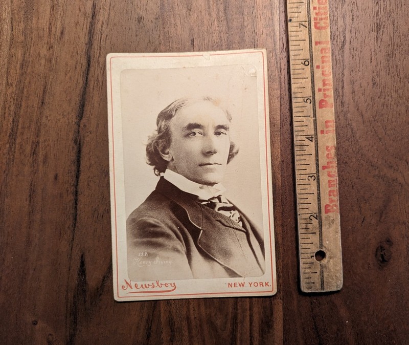 1890s Cabinet Card SIR HENRY IRVING Victorian Theatre Actor Newsboy New York