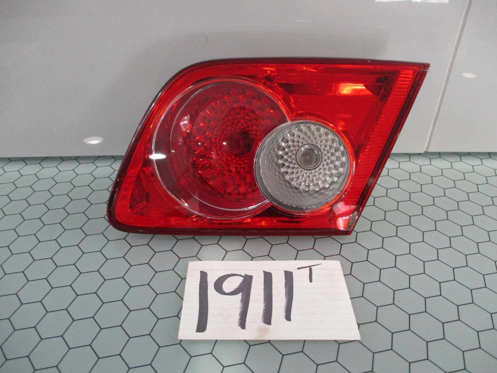 03 04 05 Mazda 6 PASSENGER Side Tail Light Used Rear Lamp #1911-T 