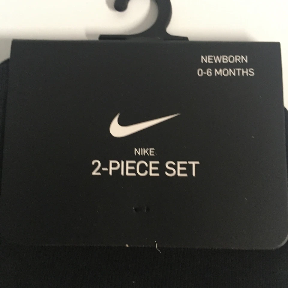 Nike Bebé Botines y Gorra Regalo, 0-6 Meses Multicolor, Niños Niñas Infante Sombrero L33 Foto 3 de 4