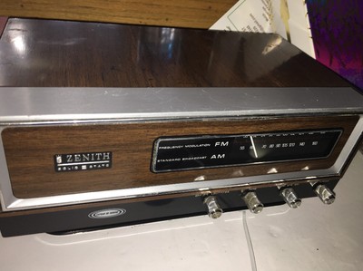Vintage Zenith Solid Zustand Am/Fm Tischplatte Radio Kreis Von Ton Modell K421W
