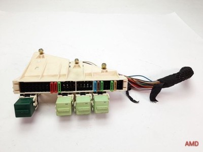 1997 BMW 540i 528i 525i 530i E39 Early Fuse Relay Bracket 61138352968