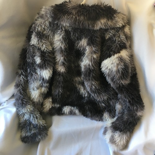 NUEVA Chaqueta Wild Fable Talla PEQUEÑA Piel Sintética Suave Negra ~Blanca~ Gris NUEVA Envío Gratuito - Imagen 2 de 11