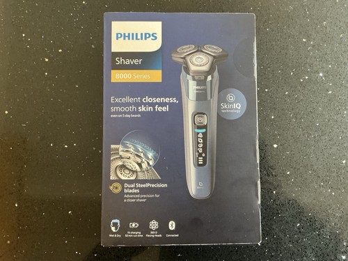 Philips Series 8000 Wet And Dry Electric Shaver S8692/35 - Brand new/Sealed