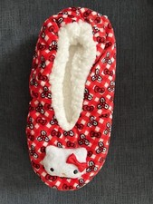 Brand New Hello Kitty Christmas Winter Holiday Red Slipper Socks Size 4-10