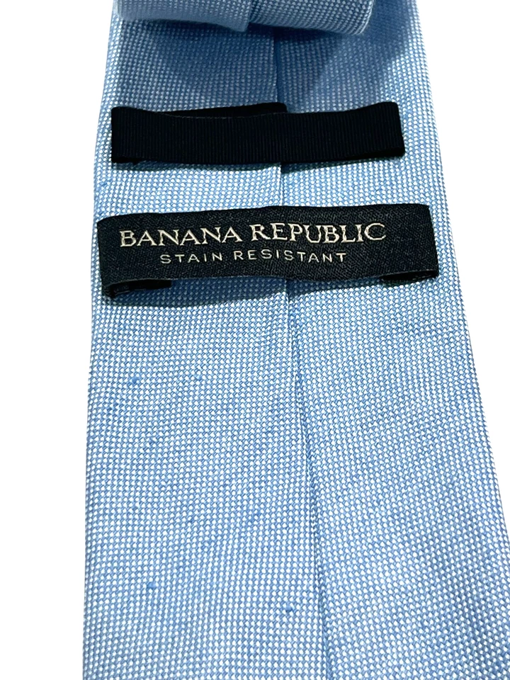 Corbata Banana Republic de lino mezcla de seda azul claro resistente a las manchas 58 pulgadas Foto 4 de 4