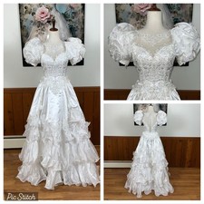 Fabulous Vintage 90s Justine Bridals Frilly Wedding Gown 