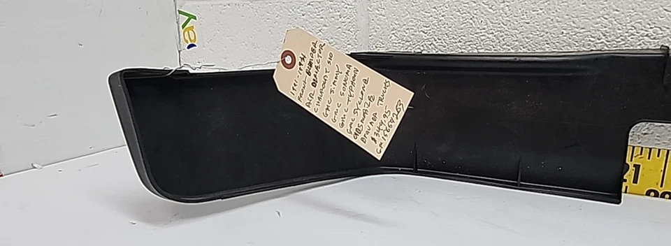 FR Bumper Air Deflector 15659263 1991-94 Chevy S10/GMC Jimmy/Sonoma/Typhoon(TB53 - Image 3 of 4