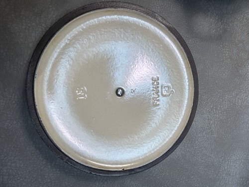 LE CREUSET FRANCE #18 GHISA SMALTATA BLU 2 QUARTI FORNO OLANDESE PENTOLA E COPERCHIO - Foto 12 di 14