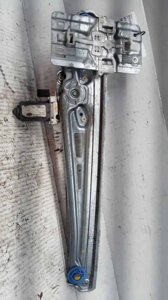 Used Front Right Door Window Regulator Front fits: 2011 Ford Explorer without mo Foto 2 de 4