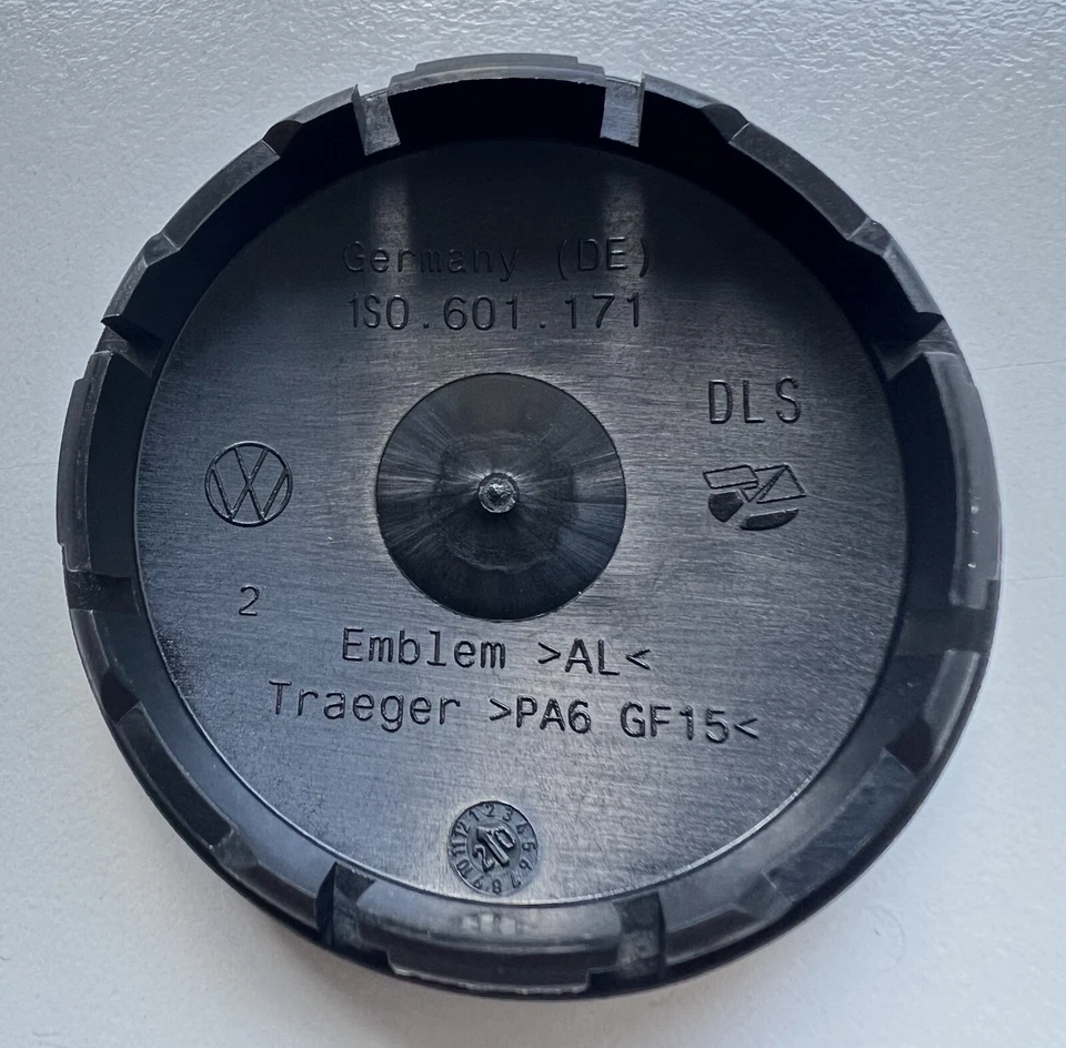 4 Original VW Embleme Nabendeckel 1S0601171 Golf Passat Tiguan Caddy NEU - Imagem 2 de 3