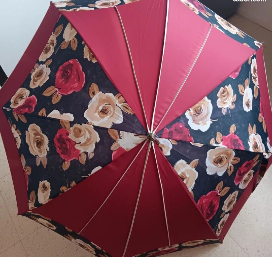 Parapluie Texier Femme - Toile Rouge à Fleurs, Manche En Bois - Taille Moyenne - Occasion TB