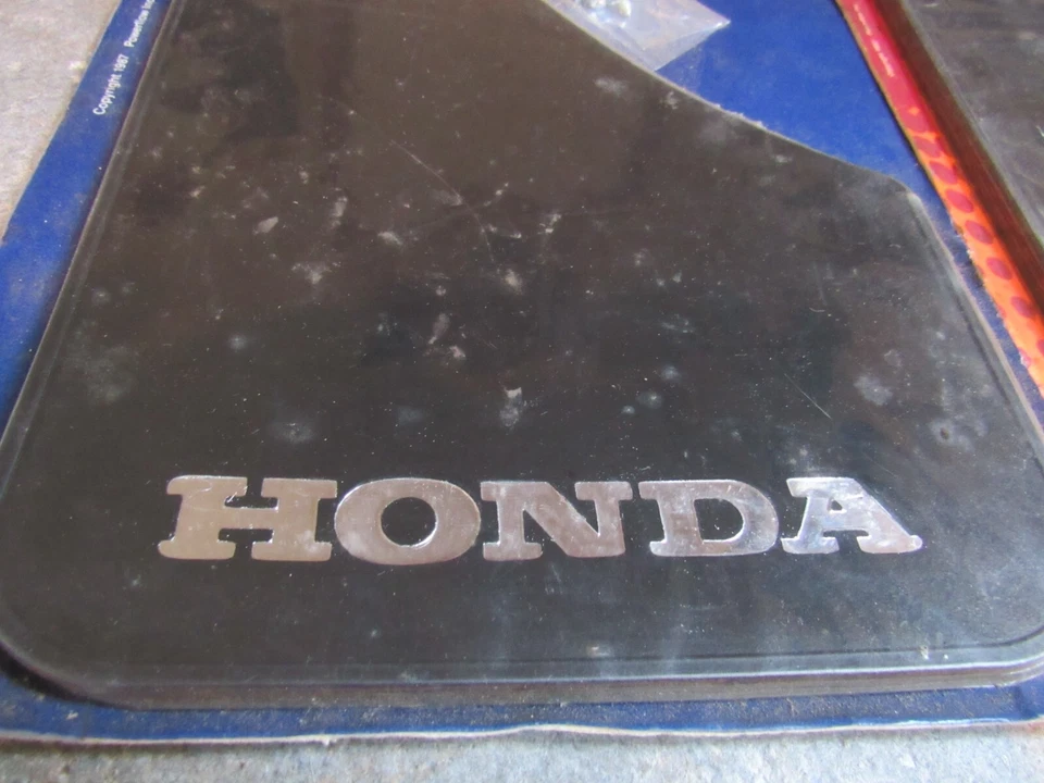 Juego De Colección De 4 Protectores contra Salpicaduras Power-Flow HONDA Hechos en EE. UU. Raro Años 80 Nuevo Guardabarros Foto 2 de 4