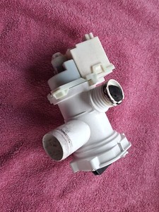 Hotpoint RPD10667DD Waschmaschine ABFLUSSPUMPE MOTOR 16002999203/T22