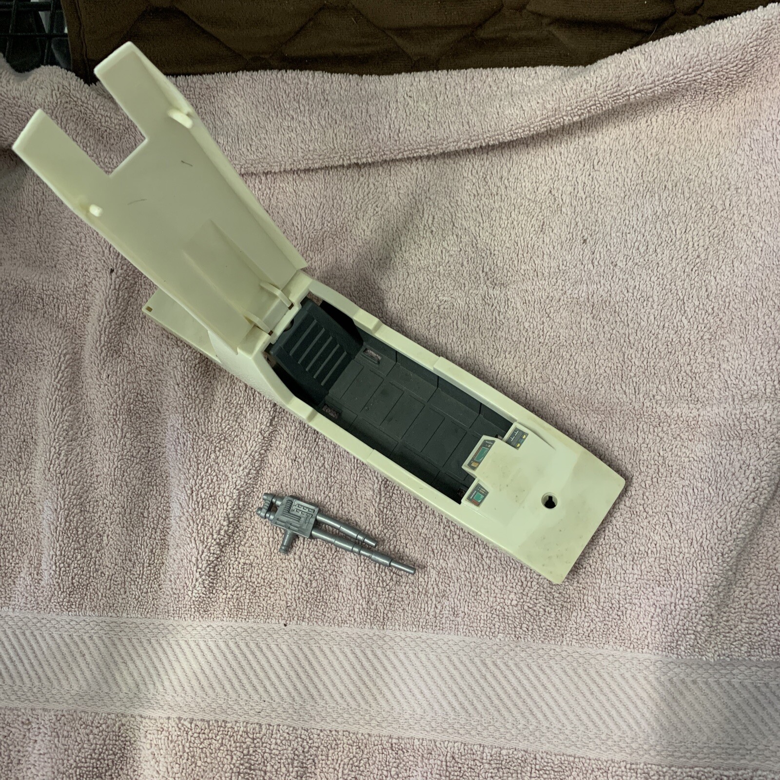 Kenner Saban VR Battle Cruiser Interceptor Jet Vehicle 1995 Gun And Seat Parts