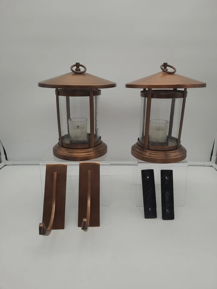 Aplique de pared Pottery Barn de cobre con cortinas de vidrio portavelas Hurricane Foto 2 de 4