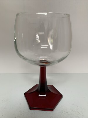 France Luminarc Ruby Red Octagon Stemmed Wine Glass  Barware Drinkware 10.5oz