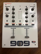 Roland DJ-99 DJ Mixer 909 - Very Little Use - 2-Channel -2016