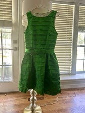 Cocktail Emerald Green Dress Size 6 Women size
