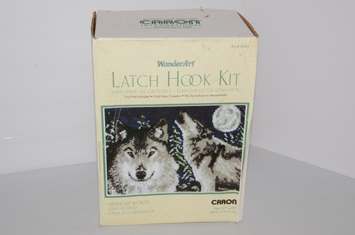 CARON WonderArt Latch Hook Kit Midnight Wolves #4465 27"x40" - New Open Box