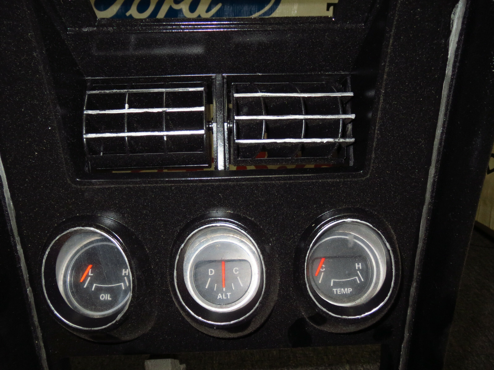 197173 Mustang Boss 351 Center Gauge Pod 71 Mach 1 Gauge Panel Deluxe