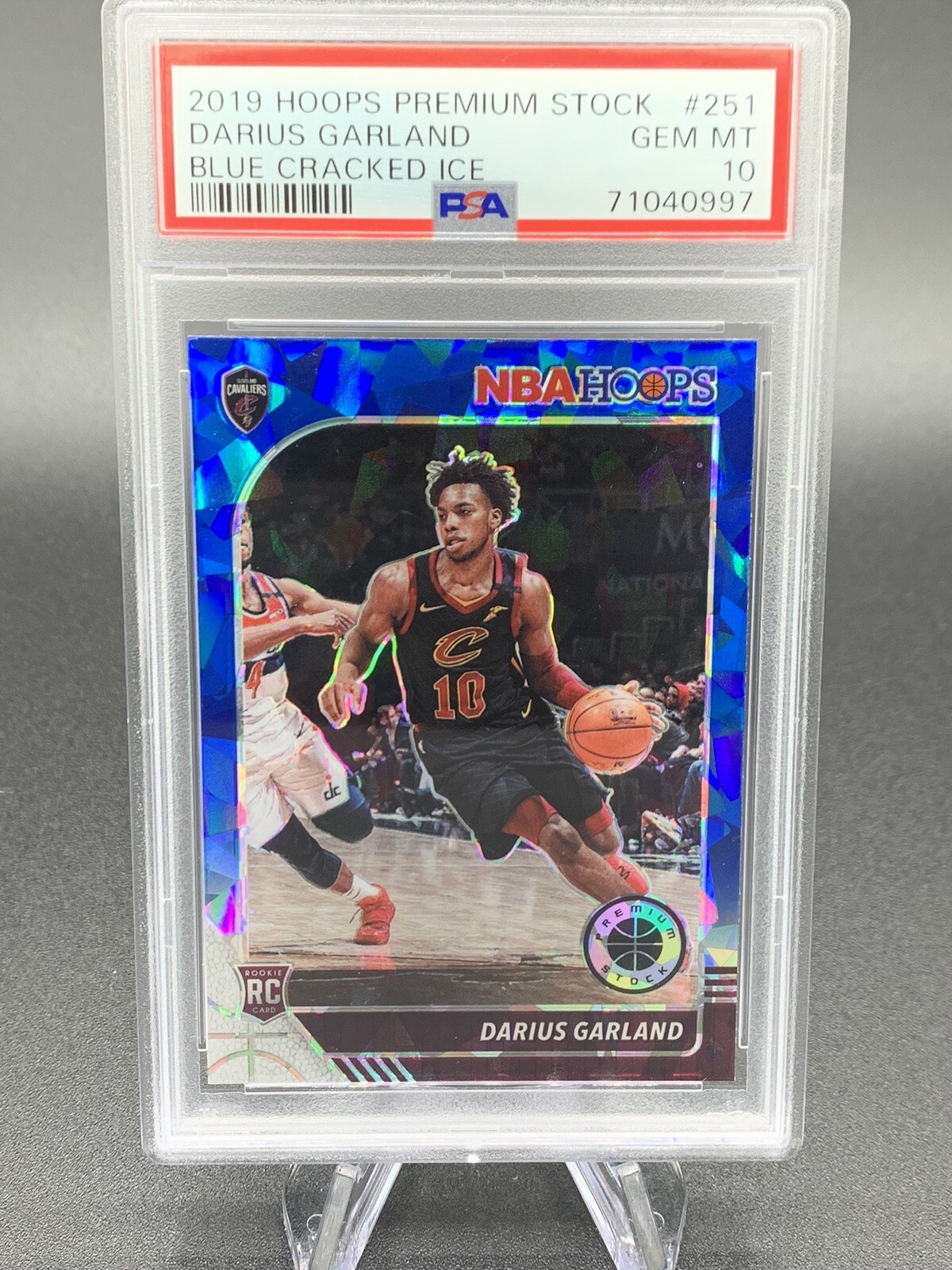 2019-20 Hoops Premium Stock Darius Garland Rookie Blue Cracked Ice #251 PSA 10