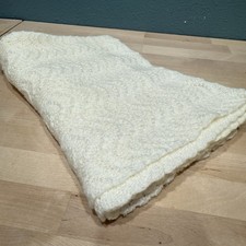 VTG Hand Crochet Baby Afghan Christening Blanket Cream Off White Scalloped Edge